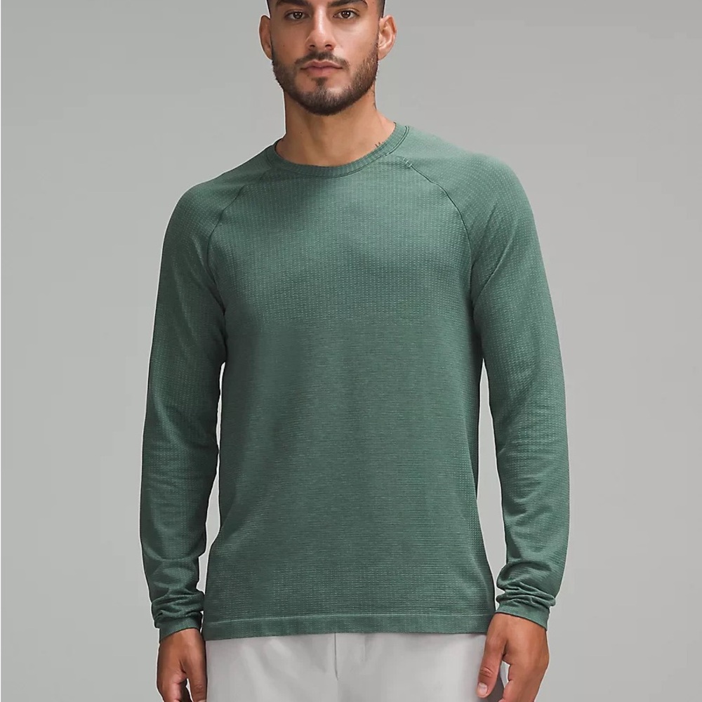 lululemon - men’s long sleeve